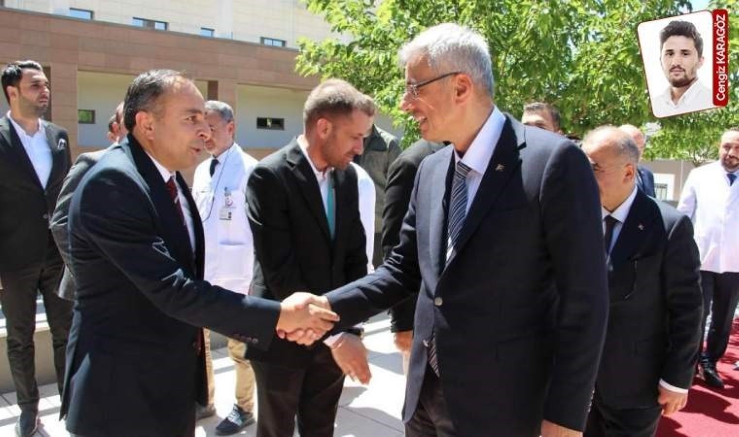 İktidara yakınlık işçilikten müdürlüğe ve ihalelerde imzaya giden yolu açmaya devam ediyor